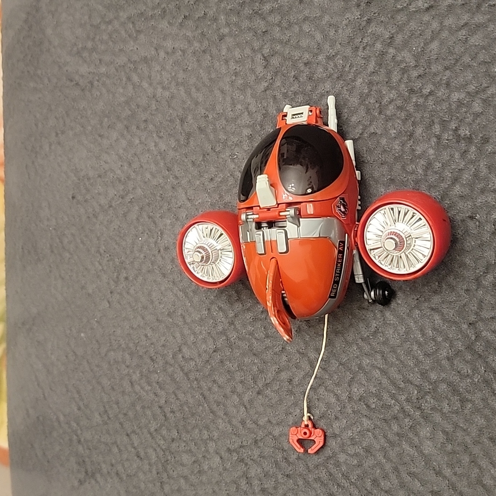 BANDAI 1997 BETTLEBORGS BATTLE BASE RED STRIKER